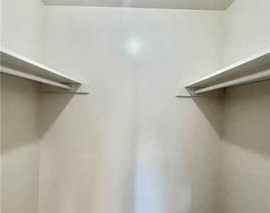 13-19 Cole Street - Photo Thumbnail 9