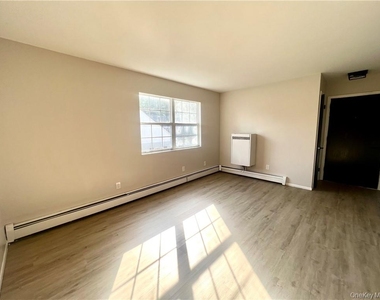 13-19 Cole Street - Photo Thumbnail 2
