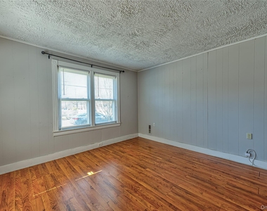 40 Bayside Avenue - Photo Thumbnail 7