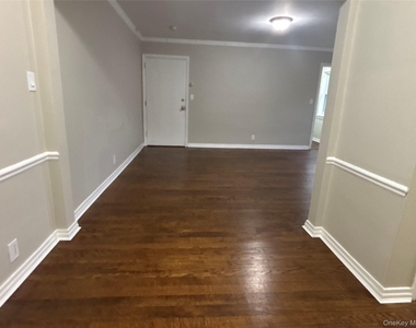 37 Spruce Street - Photo Thumbnail 7