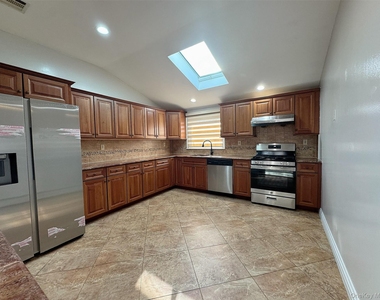 253-12 58th Avenue - Photo Thumbnail 2