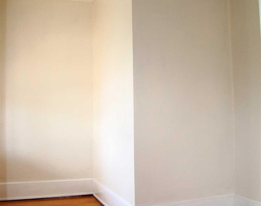 10 Worrall Avenue - Photo Thumbnail 8