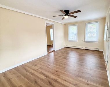 42 Peck Street - Photo Thumbnail 3