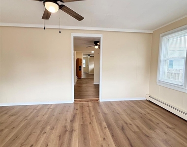 42 Peck Street - Photo Thumbnail 4