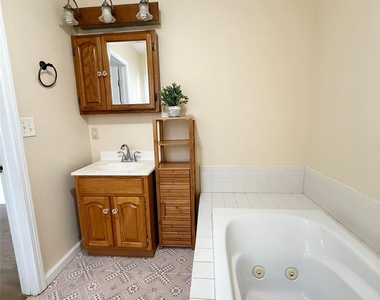 42 Peck Street - Photo Thumbnail 16