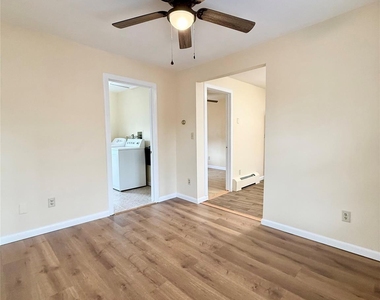 42 Peck Street - Photo Thumbnail 6