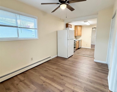 42 Peck Street - Photo Thumbnail 14