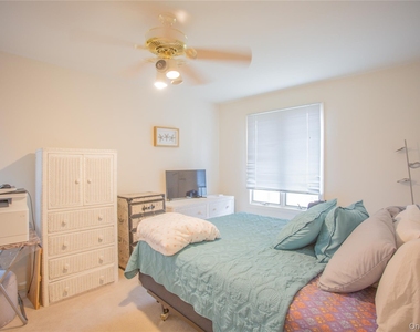 136 E Olive Street - Photo Thumbnail 15