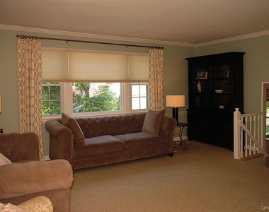 18 Coralyn Avenue - Photo Thumbnail 1