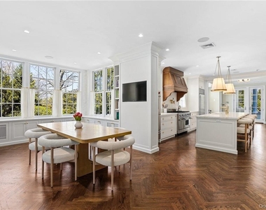 99 Mamaroneck Road - Photo Thumbnail 4