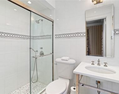99 Mamaroneck Road - Photo Thumbnail 24