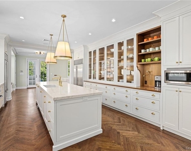 99 Mamaroneck Road - Photo Thumbnail 5