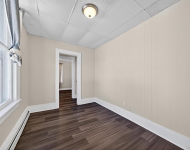 82 Jersey Avenue - Photo Thumbnail 13