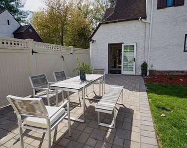 4 Glenwolde Park - Photo Thumbnail 26