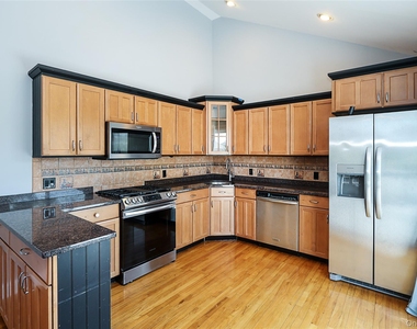 874 Seamans Neck Road - Photo Thumbnail 17