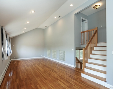 874 Seamans Neck Road - Photo Thumbnail 11