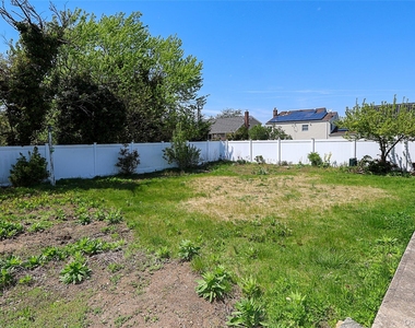 874 Seamans Neck Road - Photo Thumbnail 31
