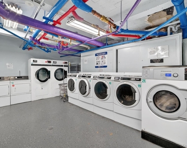 325 King Street - Photo Thumbnail 20