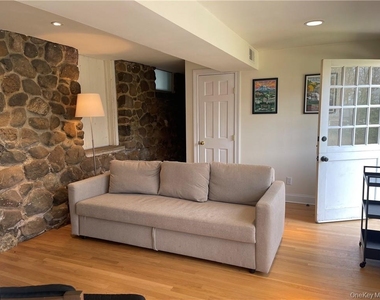 95 Rockland Road - Photo Thumbnail 28