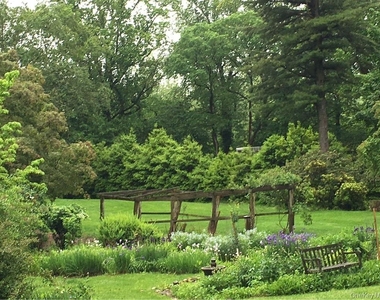 95 Rockland Road - Photo Thumbnail 23