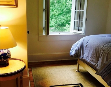 95 Rockland Road - Photo Thumbnail 16