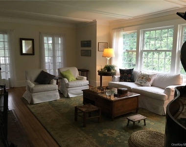 95 Rockland Road - Photo Thumbnail 8