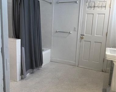 95 Rockland Road - Photo Thumbnail 33
