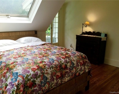 95 Rockland Road - Photo Thumbnail 14