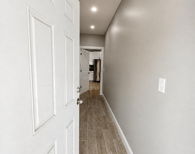 62 Glen Avenue - Photo Thumbnail 1