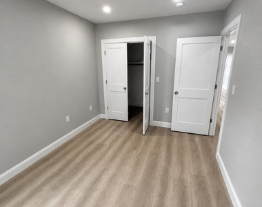62 Glen Avenue - Photo Thumbnail 3
