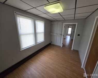 138 Hamilton Boulevard - Photo Thumbnail 9