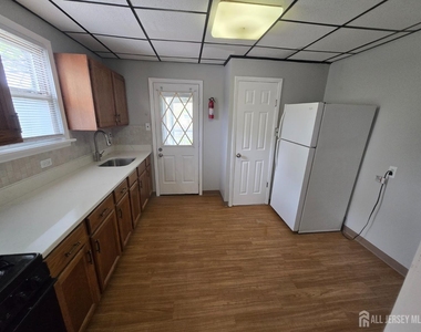 138 Hamilton Boulevard - Photo Thumbnail 8