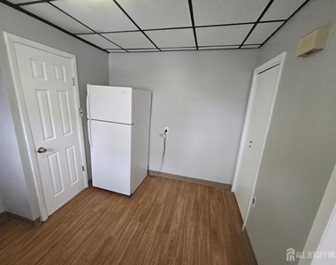 138 Hamilton Boulevard - Photo Thumbnail 10