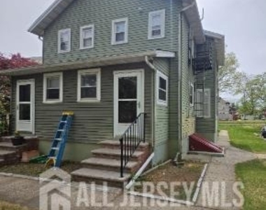 138 Hamilton Boulevard - Photo Thumbnail 1