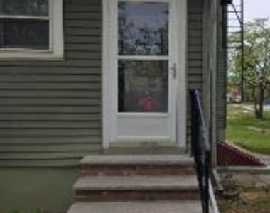138 Hamilton Boulevard - Photo Thumbnail 2