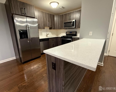 1400 St Georges Avenue - Photo Thumbnail 1