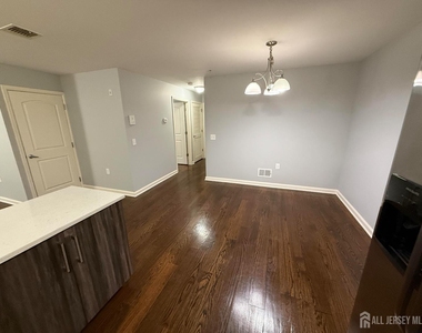 1400 St Georges Avenue - Photo Thumbnail 2