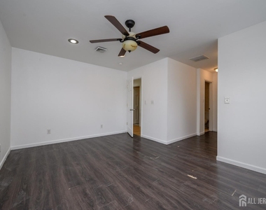 438 Belgrade Street - Photo Thumbnail 26