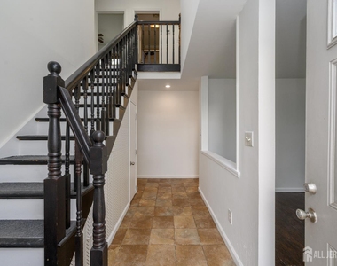 438 Belgrade Street - Photo Thumbnail 2