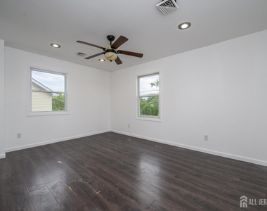 438 Belgrade Street - Photo Thumbnail 24