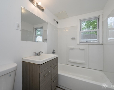 438 Belgrade Street - Photo Thumbnail 9
