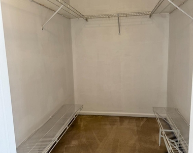 30 Amesbury Court - Photo Thumbnail 15