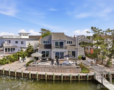 473 Tamiami Drive - Photo Thumbnail 19