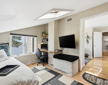 473 Tamiami Drive - Photo Thumbnail 13