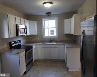 122 Morningside Drive - Photo Thumbnail 2