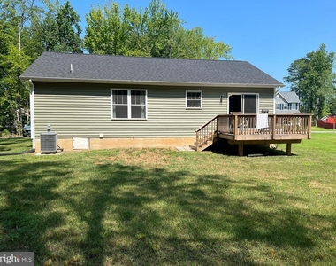 346 Brooks Drive - Photo Thumbnail 2