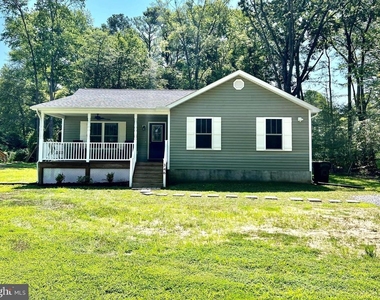 346 Brooks Drive - Photo Thumbnail 1