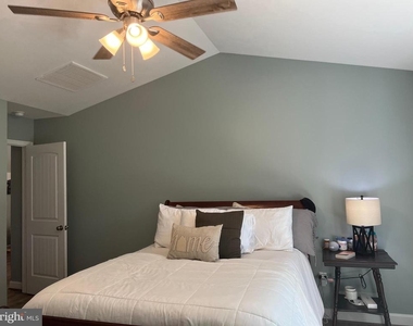 346 Brooks Drive - Photo Thumbnail 14