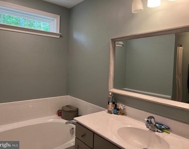 346 Brooks Drive - Photo Thumbnail 19