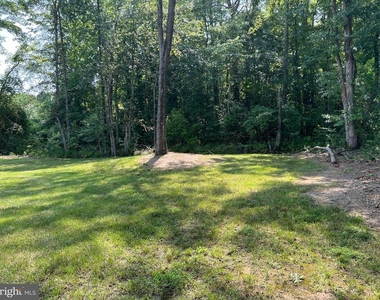 346 Brooks Drive - Photo Thumbnail 3